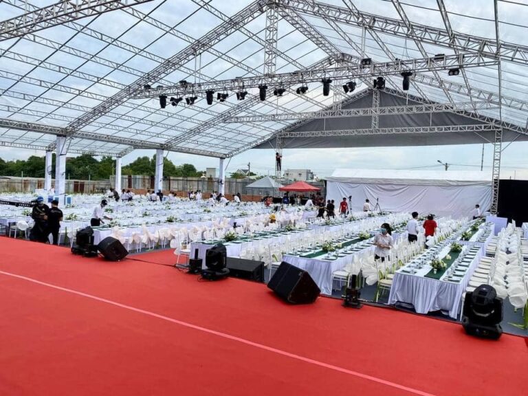 Nhà bạt không gian