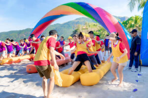 Tổ chức team building