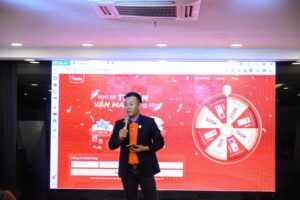 Kickoff và khai xuân