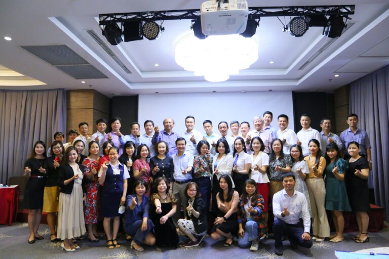 Tổ Chức Hội Thảo